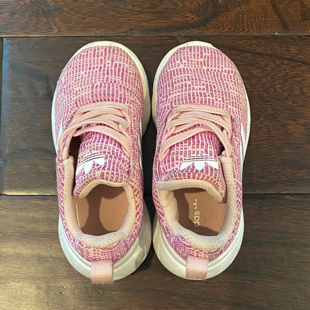 adidas Kids Sneakers in Pink and White